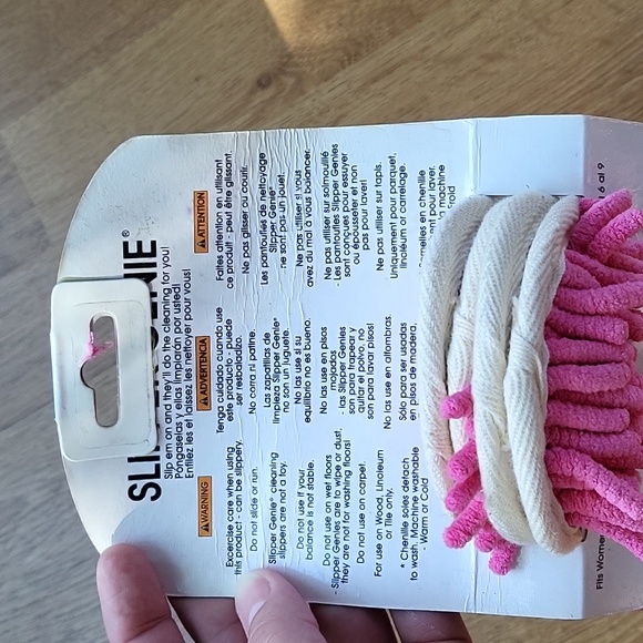 Slipper Genie Slippers: Size 6 to 9 - Picture 4 of 5